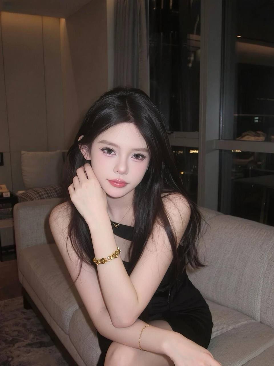 气质灵动美女安莉