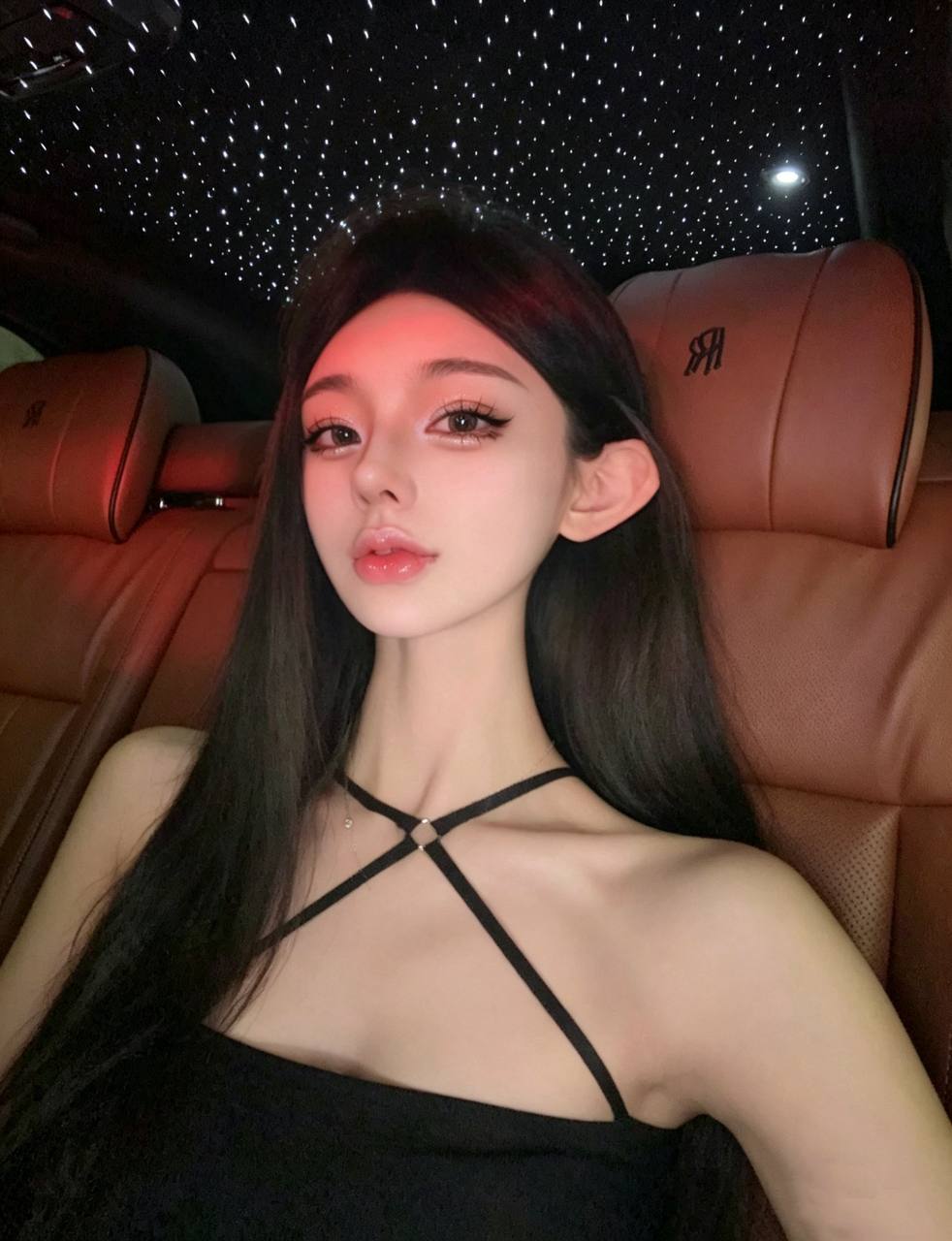 精致美妆网红阿夏