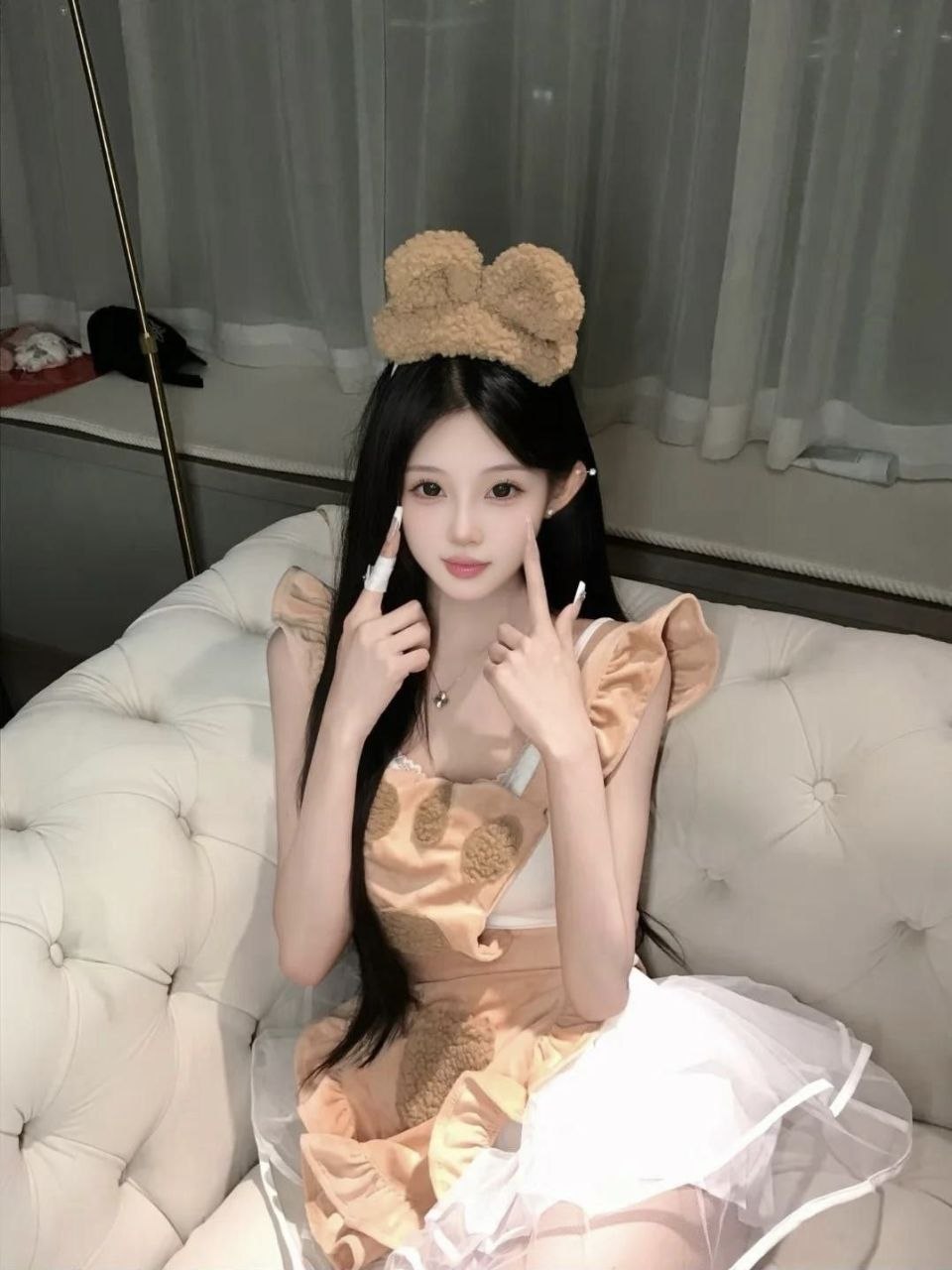 风格多变小魔女Molly