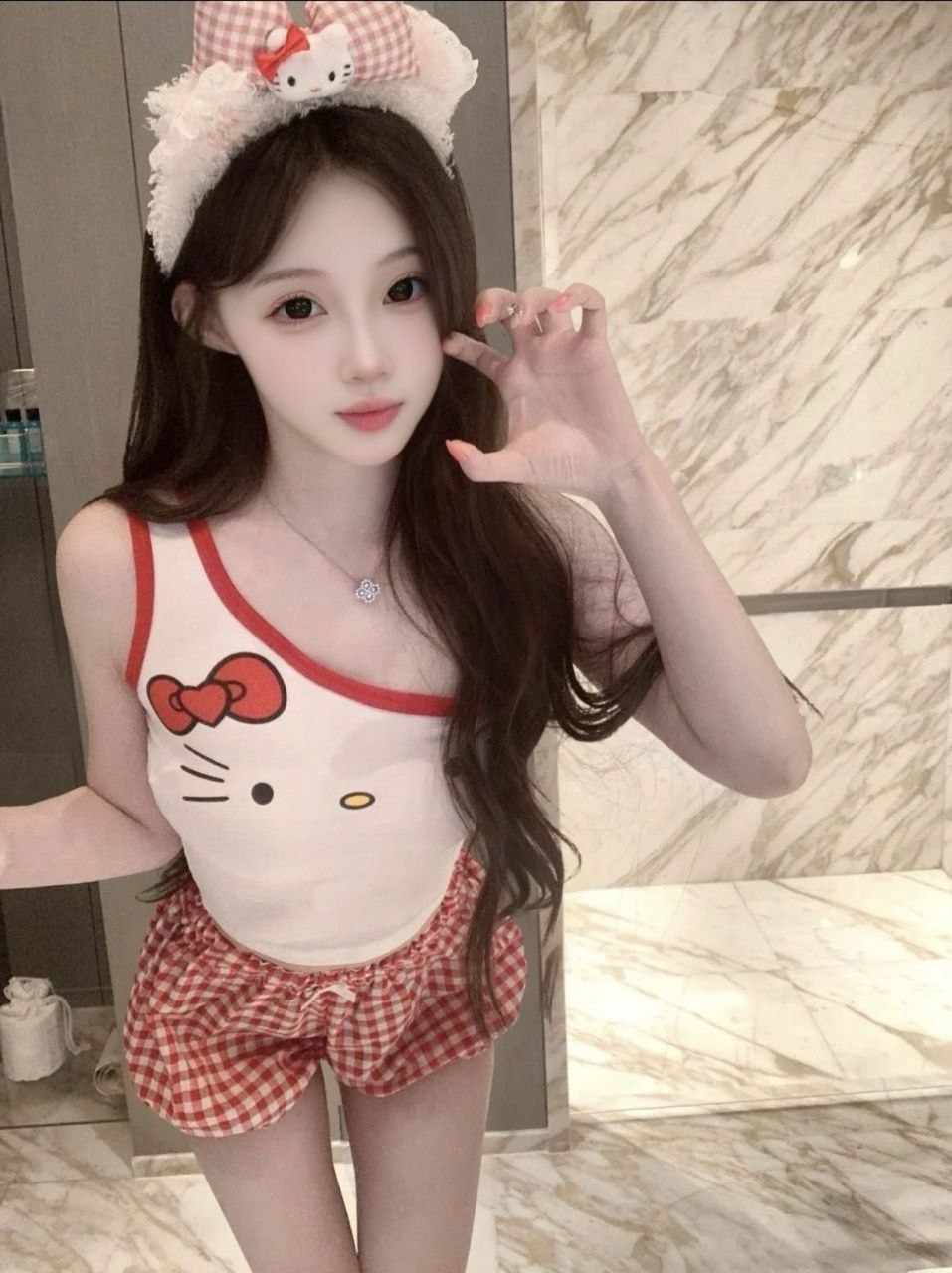 风格多变小魔女Molly