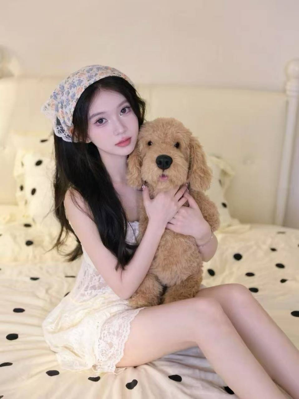 娇小玲珑美女校花Emma