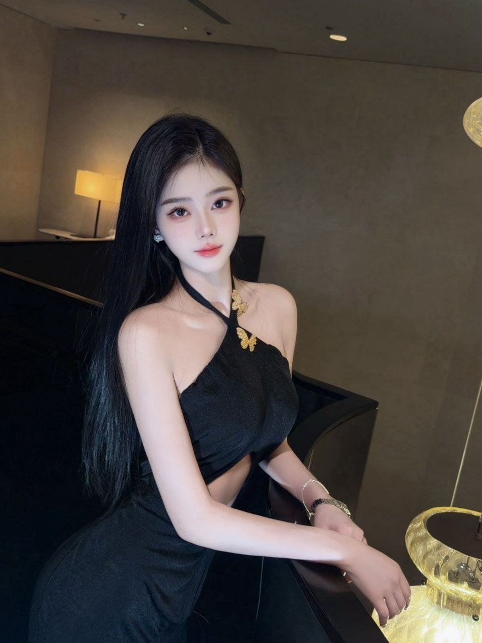 高级御姐婉莹