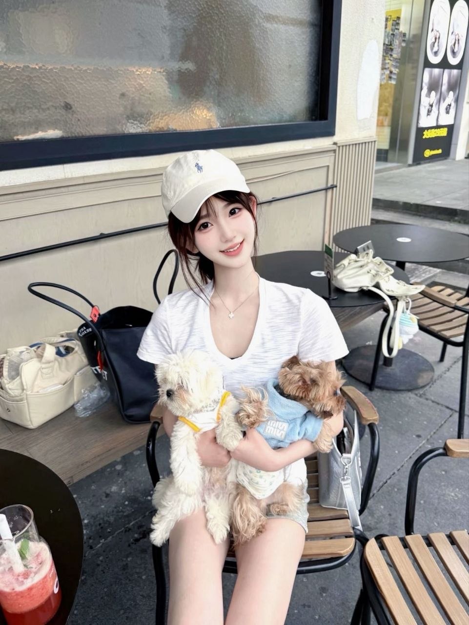清秀娃娃脸Wendy