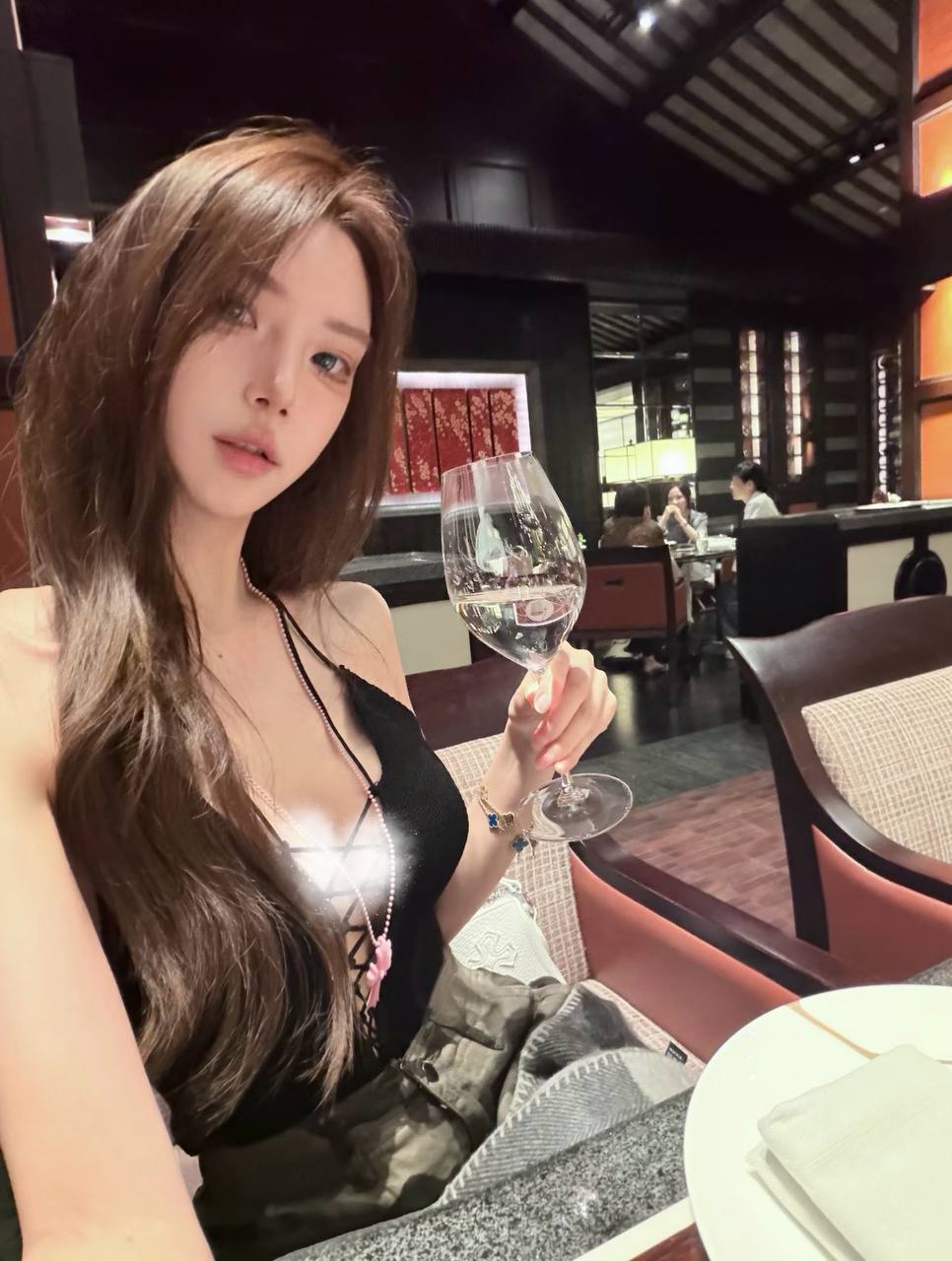 艺校在校Amber