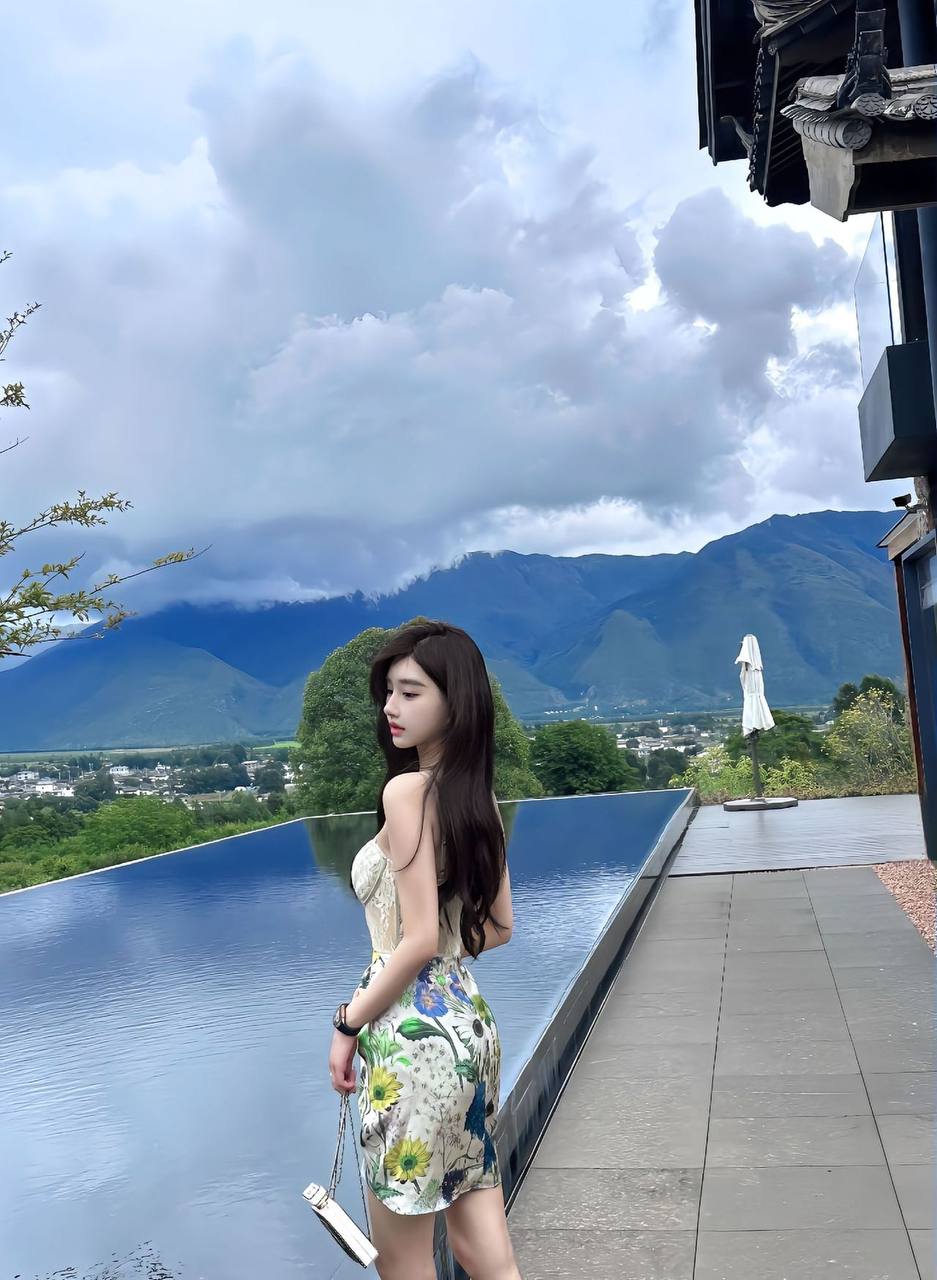 高挑白皙御姐Colette