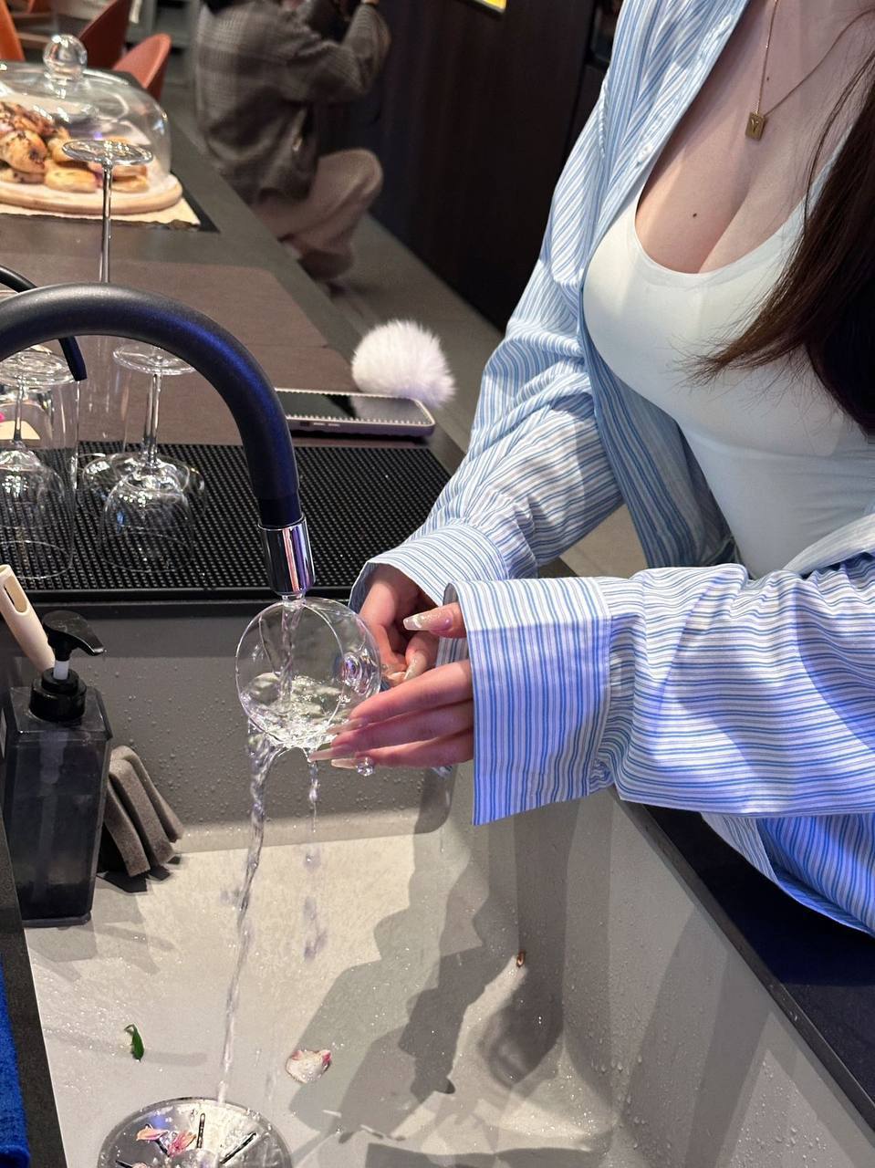 新闻专业学生若菲