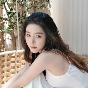 广告模特依澜