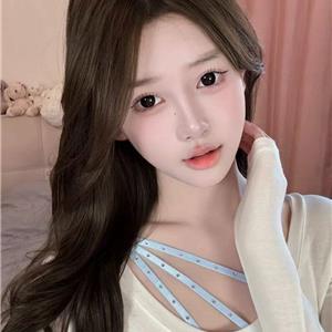 乖巧可人学妹Suri
