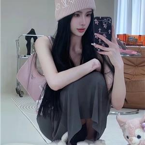 清新​气质邻家妹妹Wiora
