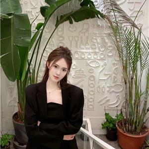骨感风小姐姐Gwena
