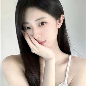 纤细女优身材瑷拉