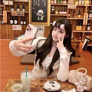 精致小女友若嫣