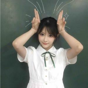 纯欲校园感昕珂