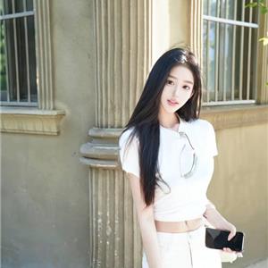 性格柔和女孩Mivex