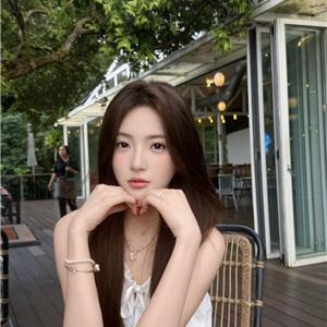 学生模特莹莹