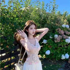 人美声甜Verena