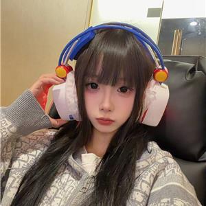 电竞网瘾少女Nadine