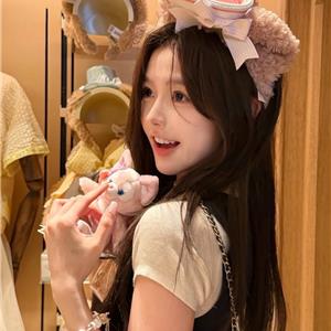 气质清新小甜妹昕雅