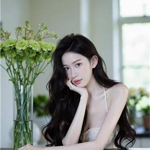落落大方气质模特Bonnie