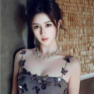 落落大方御姐可昕